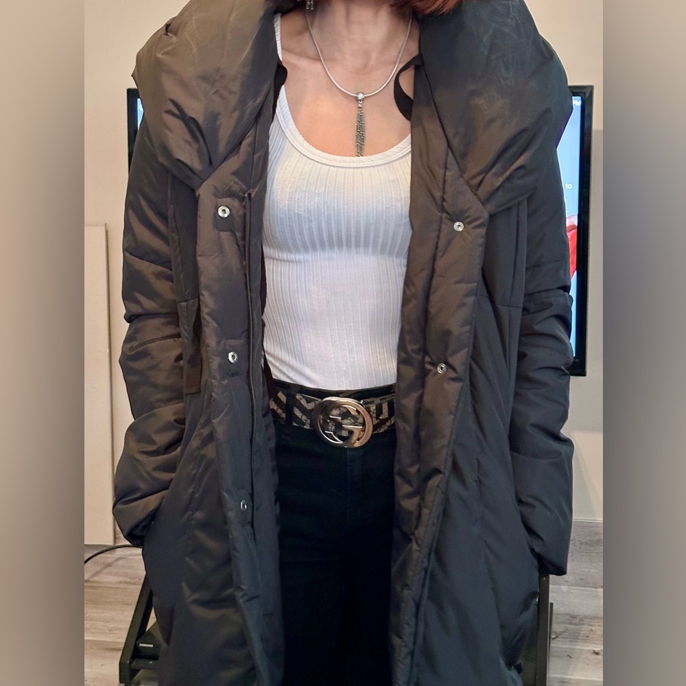 Women Winter Down and Waterfowl Feathers Filled Hooded Long Jacket